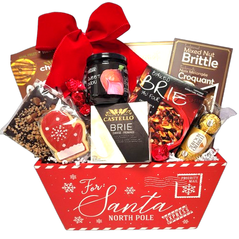 Santa's Express gift basket delivers lots of gourmet and munchie treats. There's chocolate bark, chocolate covered fruit snacks, brittle, crackers, shortbread, cheese, cheese topping and baked brie mix.